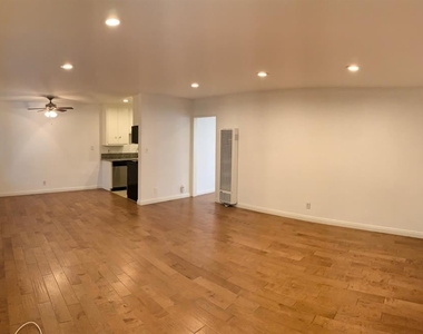 1012 Hill St # 3 - Photo Thumbnail 5