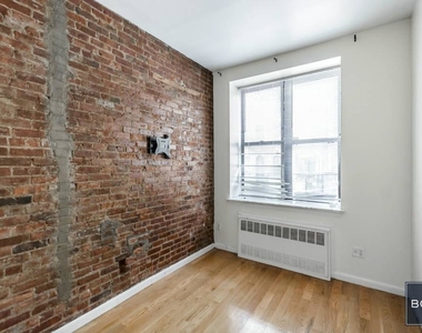 246 West 22 Street - Photo Thumbnail 1