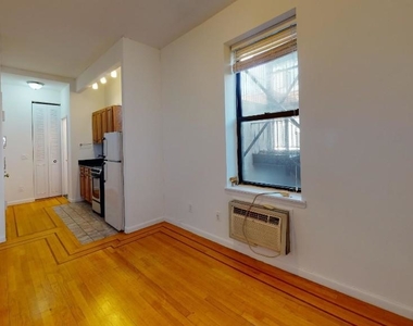 246 West 22 Street - Photo Thumbnail 0