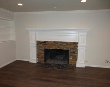 11311 Park Central Place - Photo Thumbnail 6