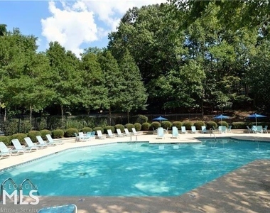 1404 Huntingdon Chase - Photo Thumbnail 5