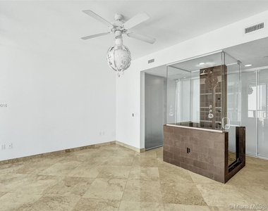 1040 Biscayne Blvd - Photo Thumbnail 14