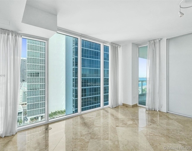 1040 Biscayne Blvd - Photo Thumbnail 2