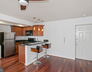 1512 Marion Street Nw - Photo Thumbnail 5