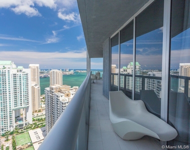 495 Brickell Ave - Photo Thumbnail 16