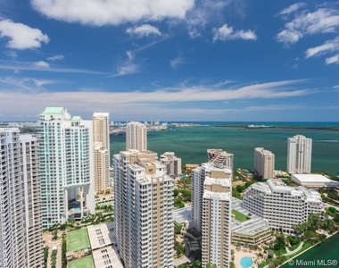 495 Brickell Ave - Photo Thumbnail 18