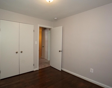 2902 Upton Street Nw - Photo Thumbnail 21