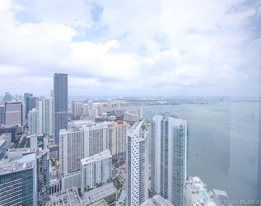 1425 Brickell Ave - Photo Thumbnail 31