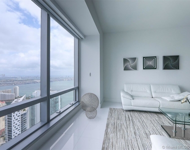 1425 Brickell Ave - Photo Thumbnail 9