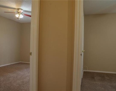 5000 Boxwood Lane - Photo Thumbnail 17