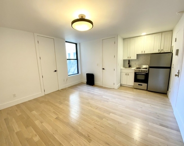 137 W 137th St - Photo Thumbnail 5