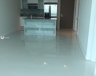 888 Biscayne Blvd 1010 - Photo Thumbnail 2