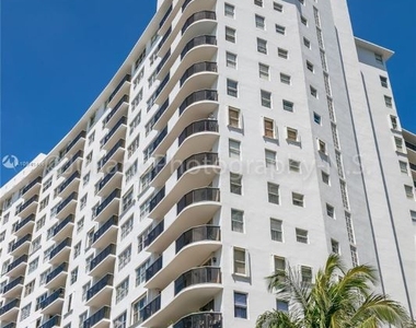 6039 Collins Ave 932 - Photo Thumbnail 0