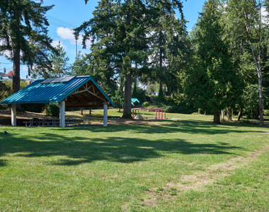 16619 Larch Way - Photo Thumbnail 42