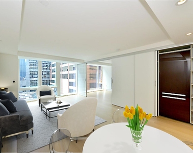 135 W 52nd St - Photo Thumbnail 2