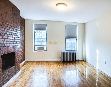 339 East 10th Street - Photo Thumbnail 2