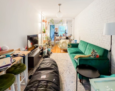 339 East 10th Street - Photo Thumbnail 2