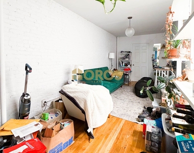 339 East 10th Street - Photo Thumbnail 4