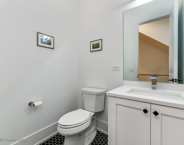 2464 North Burling Street - Photo Thumbnail 11