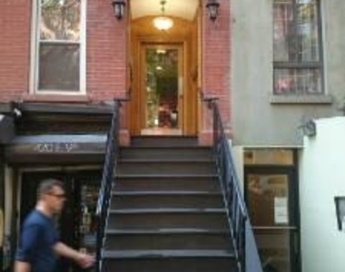 East 9th Street - Photo Thumbnail 0