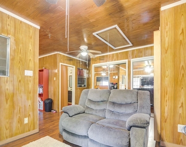 1423 Burbank Street - Photo Thumbnail 15