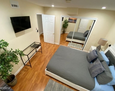 4855 Orion Ave - Photo Thumbnail 18