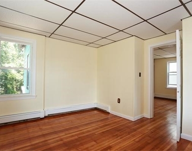 20 Wilson Avenue - Photo Thumbnail 5