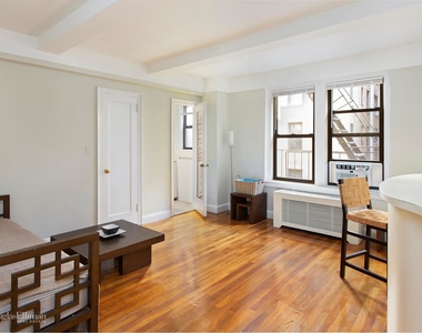 321 East 54th St - Photo Thumbnail 0