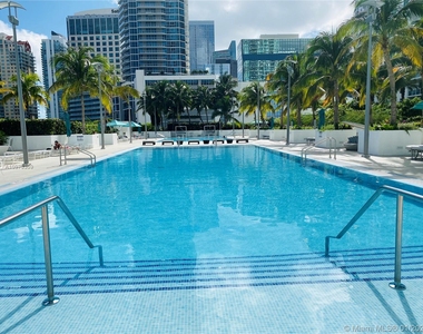 951 Brickell Ave - Photo Thumbnail 1