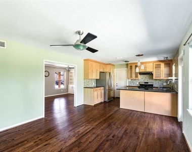 11311 Gatewood Place - Photo Thumbnail 14