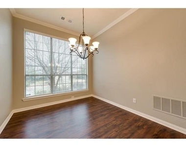 6301 Falcon Ridge Lane - Photo Thumbnail 19