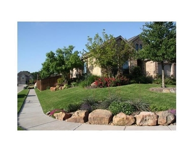 6301 Falcon Ridge Lane - Photo Thumbnail 3