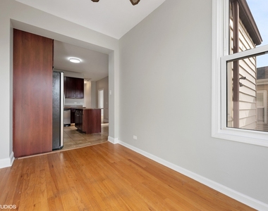 3428 North Damen Avenue - Photo Thumbnail 10