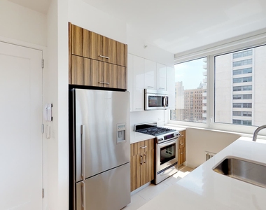 808 Columbus Avenue - Photo Thumbnail 19