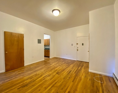 95 Seigel Street - Photo Thumbnail 8