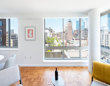 200 West 26th Street - Photo Thumbnail 4