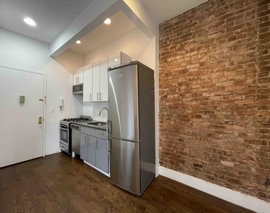 Modern 2BD with Rooftop on Green Ave in Bedstuy - Photo Thumbnail 2
