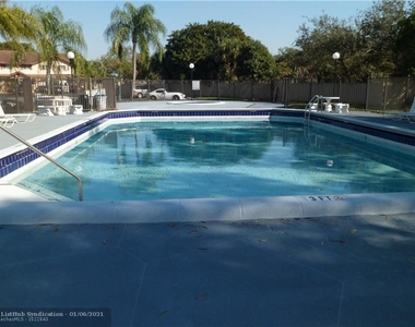 9808 Nw 36th St - Photo Thumbnail 39