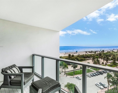 2201 Collins Ave - Photo Thumbnail 16