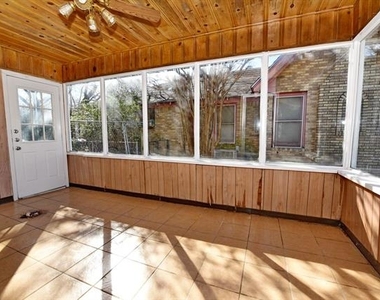 1022 N Windomere Avenue - Photo Thumbnail 8