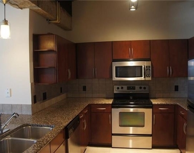 221 W Lancaster Avenue - Photo Thumbnail 2