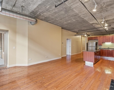 111 South Morgan Street - Photo Thumbnail 11