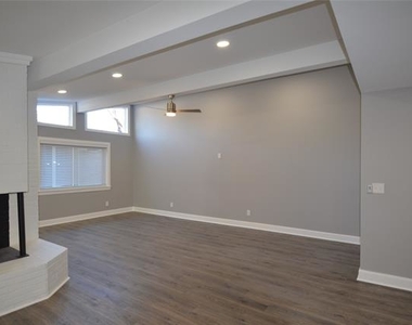 11317 Park Central Place - Photo Thumbnail 6