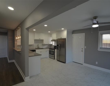 11317 Park Central Place - Photo Thumbnail 13