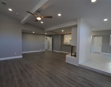 11317 Park Central Place - Photo Thumbnail 8