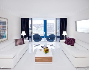 1627 Brickell Ave 2206 - Photo Thumbnail 4