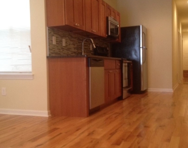 415 N 41st Street - Unit A - Photo Thumbnail 19