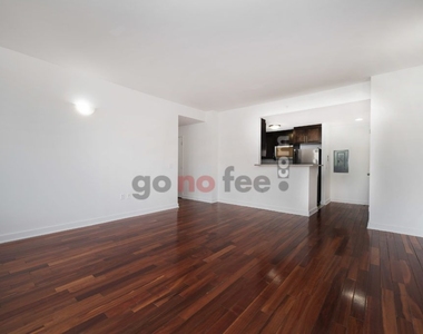 454 Manhattan Avenue - Photo Thumbnail 1