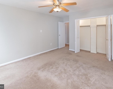 4390 Lorcom Ln #202 - Photo Thumbnail 20