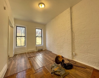 1708 Lexington Avenue - Photo Thumbnail 1